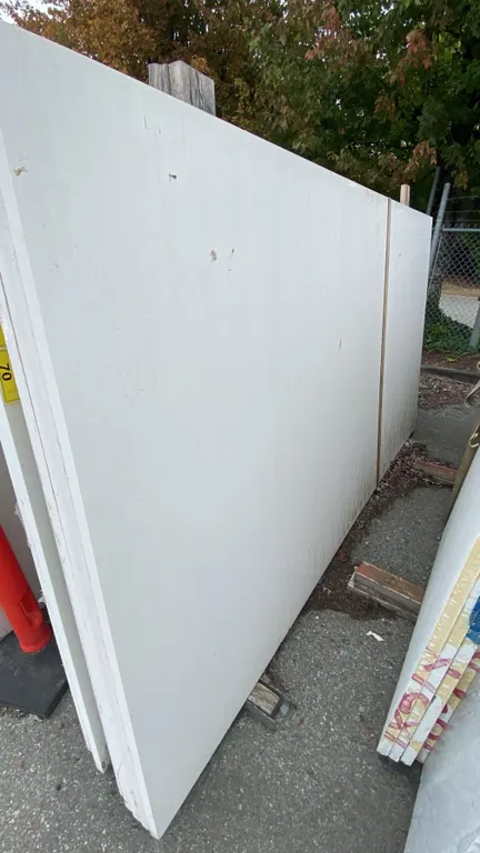 1 WHITE STONE COUNTERTOP SLAB APPROX 10' 7"L X 5' W X 1 1/4" THICK