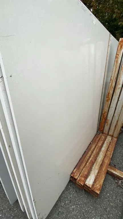 1 WHITE STONE COUNTERTOP SLAB APPROX 10' 7"L X 5' 4"W X 3/4" THICK