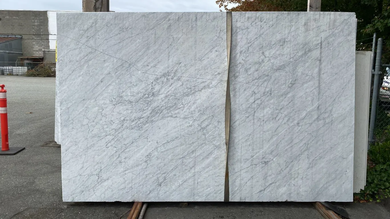 1 STONE COUNTERTOP SLAB WHITE WITH GREY GRAIN APPROX 10'L X 6.5'W X 3/4" THICK