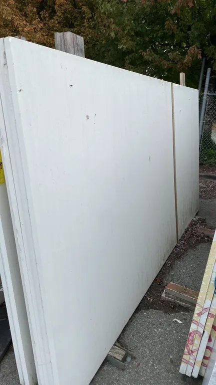 SAINT HELENS WHITE PRIMO STONE COUNTERTOP SLAB APPROX 10'L X 5' 4"W X 1 1/4" THICK