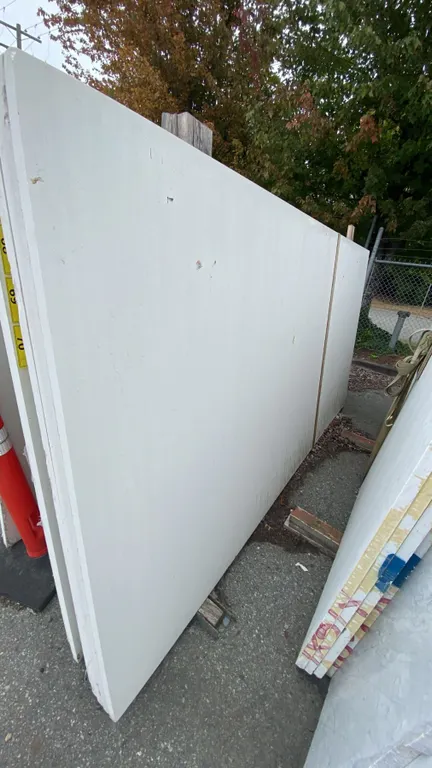1 WHITE STONE COUNTERTOP SLAB APPROX 10' L X 4' 9"W X 1 1/4" THICK