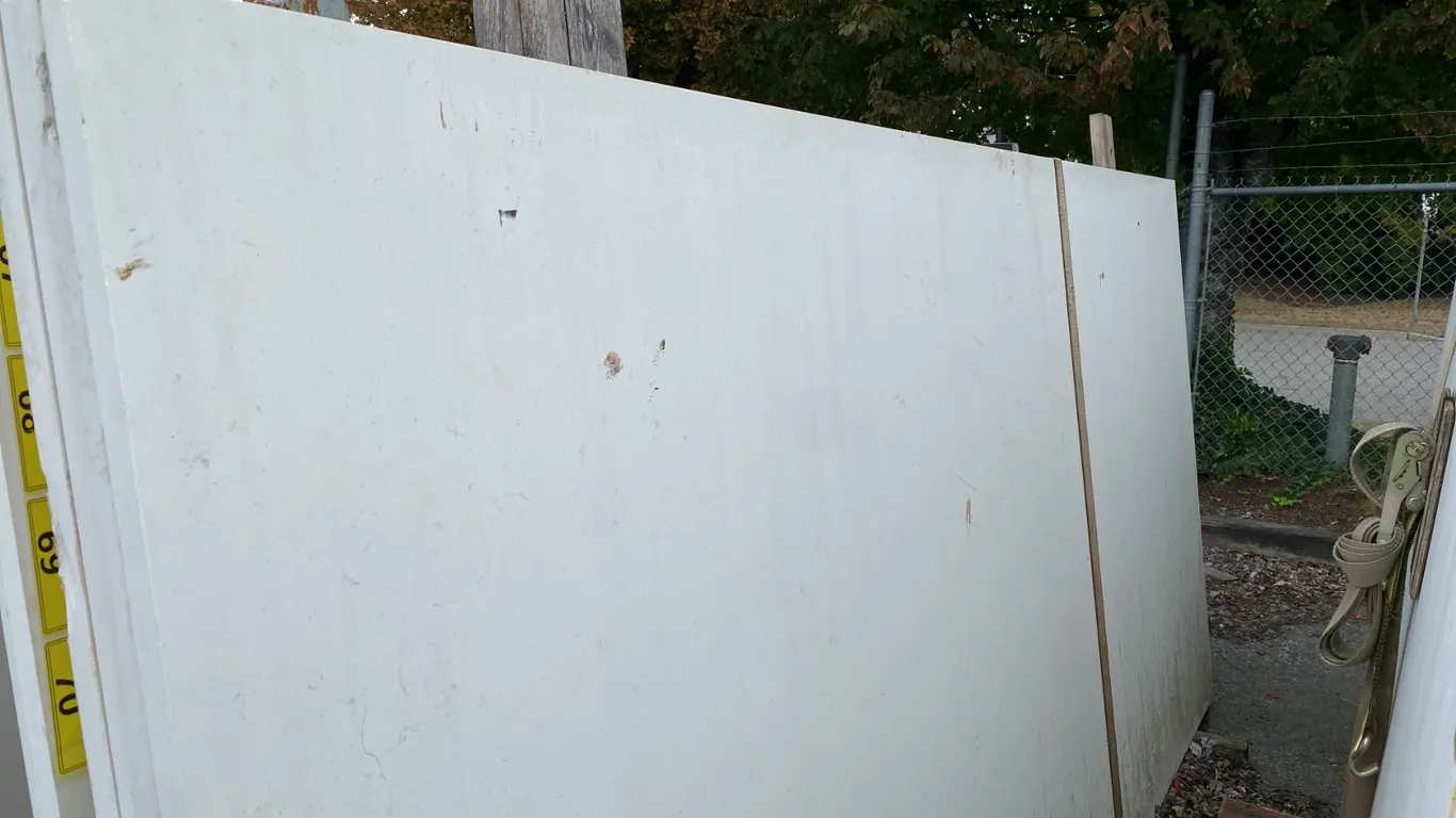 SAINT HELENS WHITE PRIMO STONE COUNTERTOP SLAB APPROX 10'L X 5' 4"W X 1 1/4" THICK
