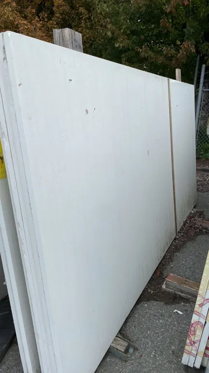 SAINT HELENS WHITE PRIMO STONE COUNTERTOP SLAB APPROX 10'L X 5' 4"W X 1 1/4" THICK