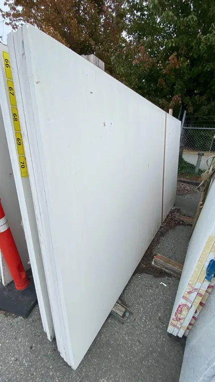 1 WHITE STONE COUNTERTOP SLAB APPROX 10' 7"L X 5' 4"W X 1 1/4" THICK