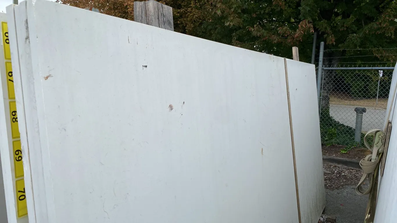 SAINT HELENS WHITE PRIMO STONE COUNTERTOP SLAB APPROX 10'L X 5' 4"W X 1 1/4" THICK