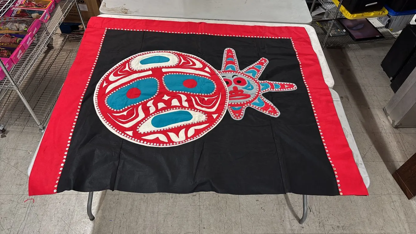 ORIGINAL PAUL JOHNNY FIRST NATIONS BUTTON BLANKET