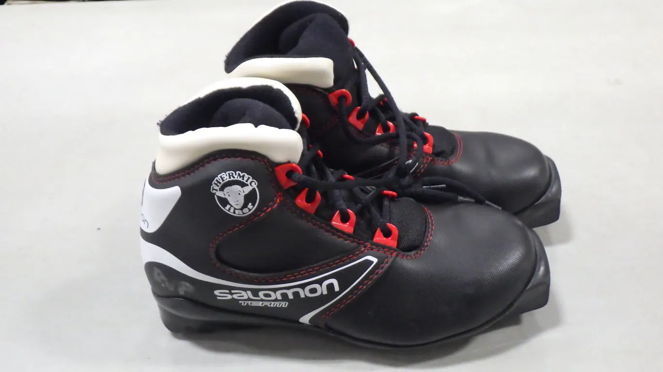 Salomon Team Cross-country ski boot (size 3.5) Salomon Team