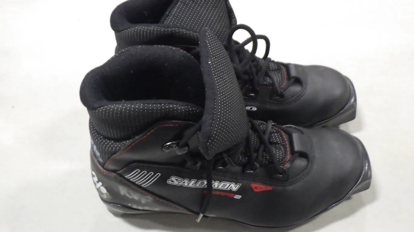 Salomon Escape 5 Cross-country ski boot (size 6) Salomon Escape 5