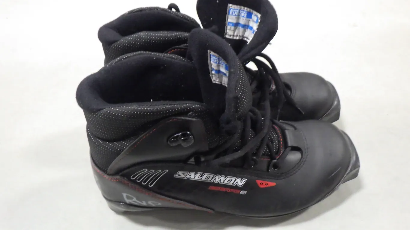 Salomon Escape 5 Cross-country ski boot (size 6.5) Salomon Escape 5