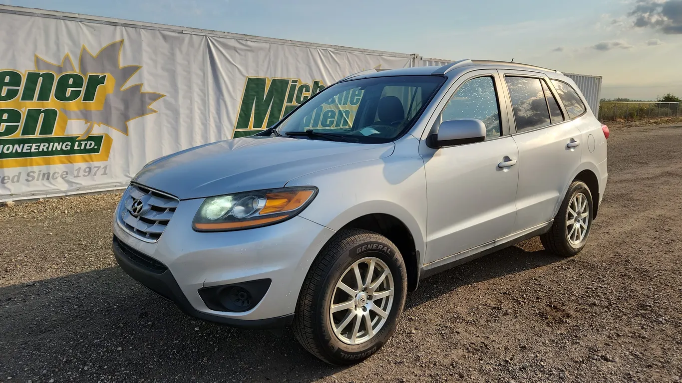 2010 Hyundai Santa Fe GLS 4dr SUV