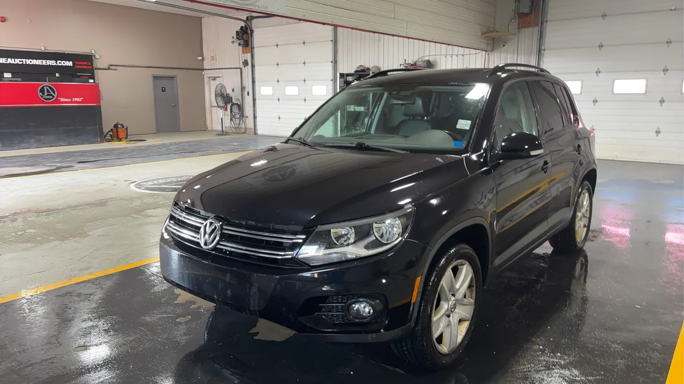 2016 Volkswagen Tiguan S