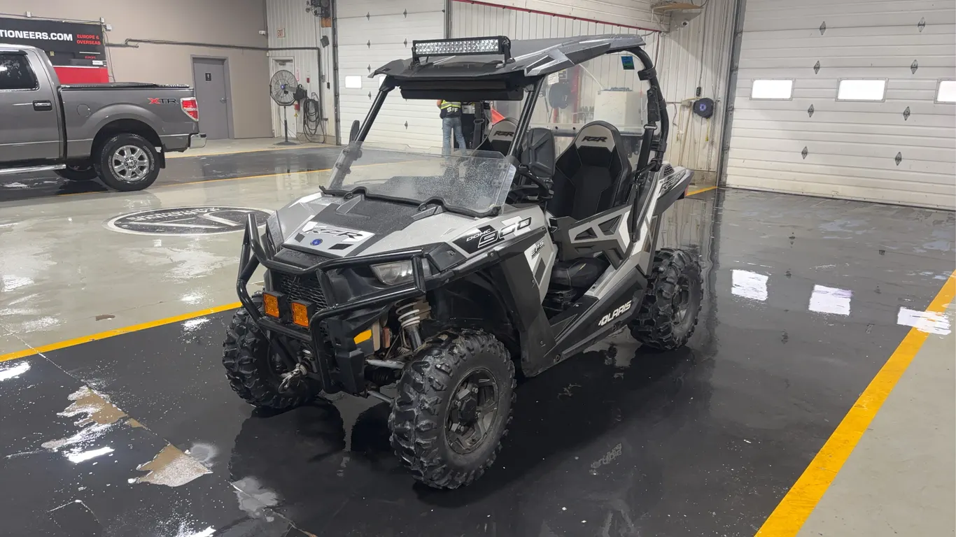 2016 Polaris RZR 900 Side By Side