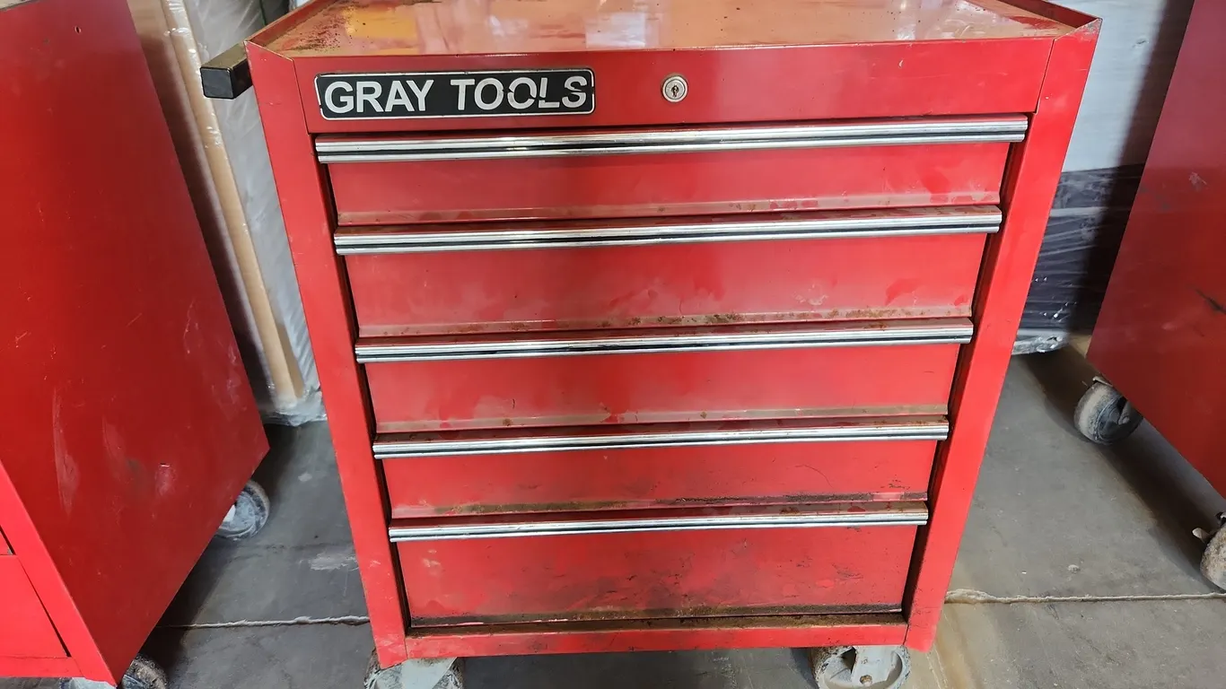 Rolling Toolbox (Bottom Only, No Key - Drawers Locked)