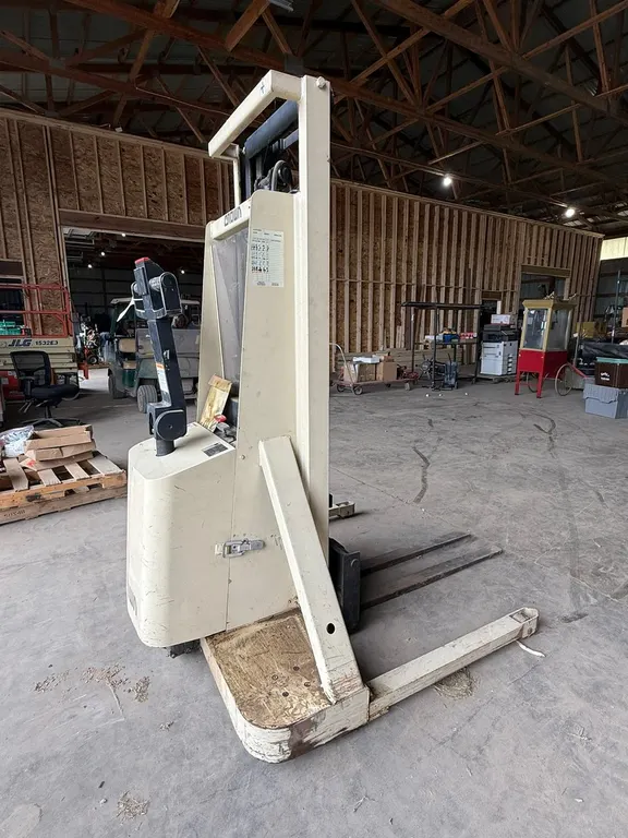 Crown Lift Truck