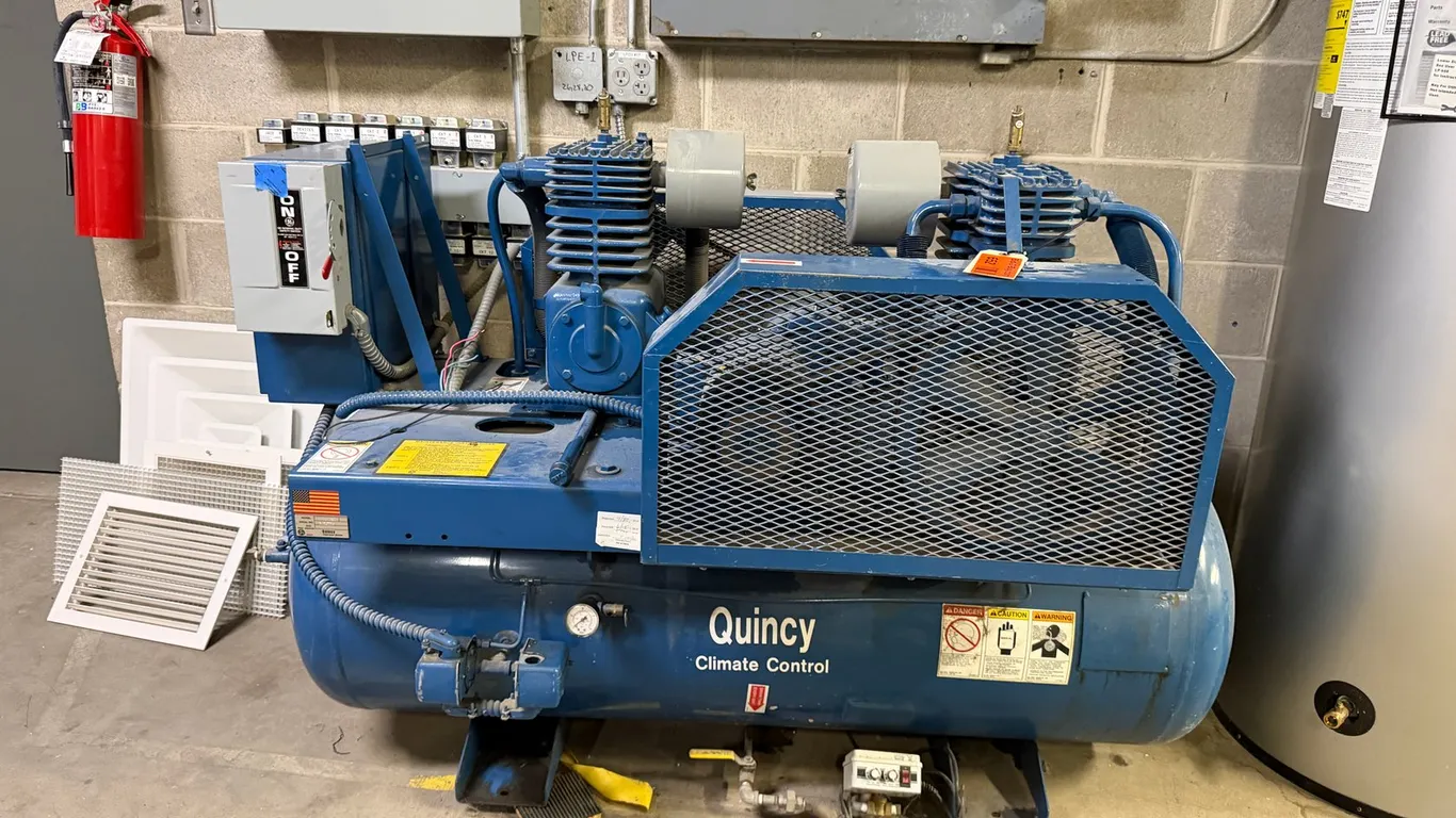 Quincy Climate Control Air Compressor