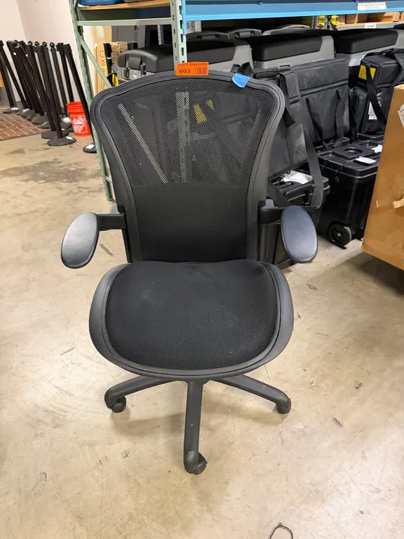 Black Rolling Office Chair