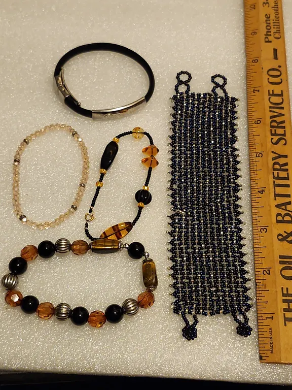 5 Bracelets