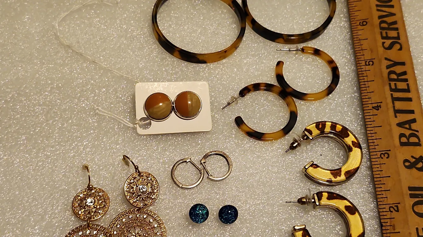 7 Pair Pierced Earrings