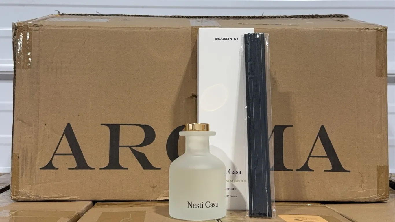 *NEW/FACTORY SEALED* NESTI CASA Reed Diffuser Sets, 28 Sets - Amber Sandalwood