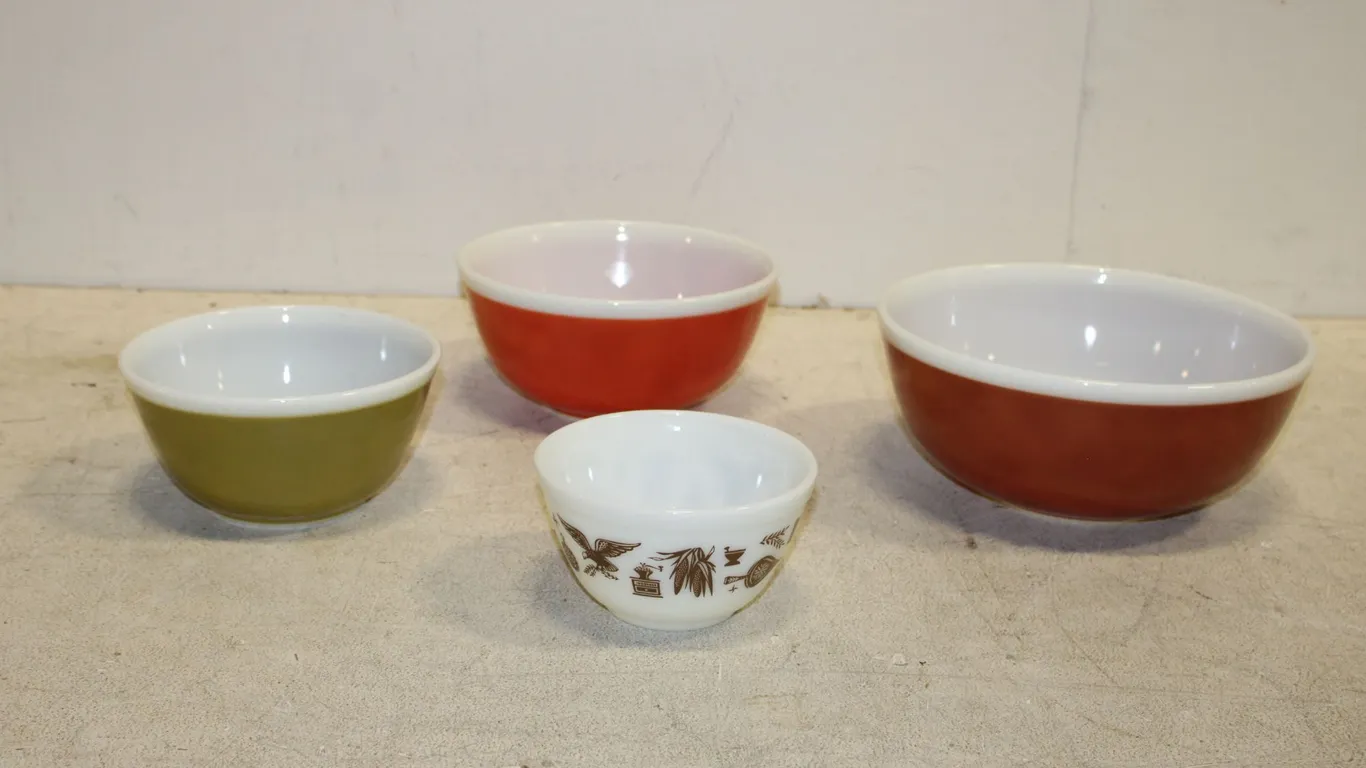 Pyrex Mixing Bowls