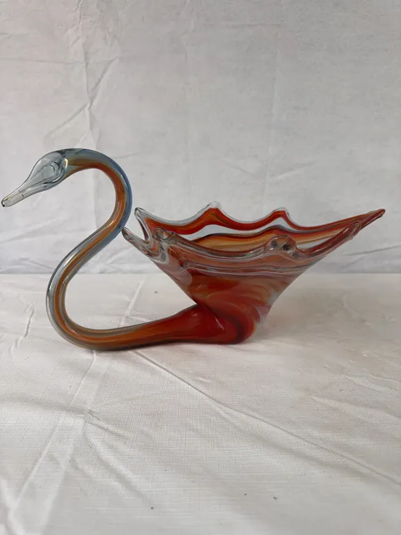 Art Glass Swan