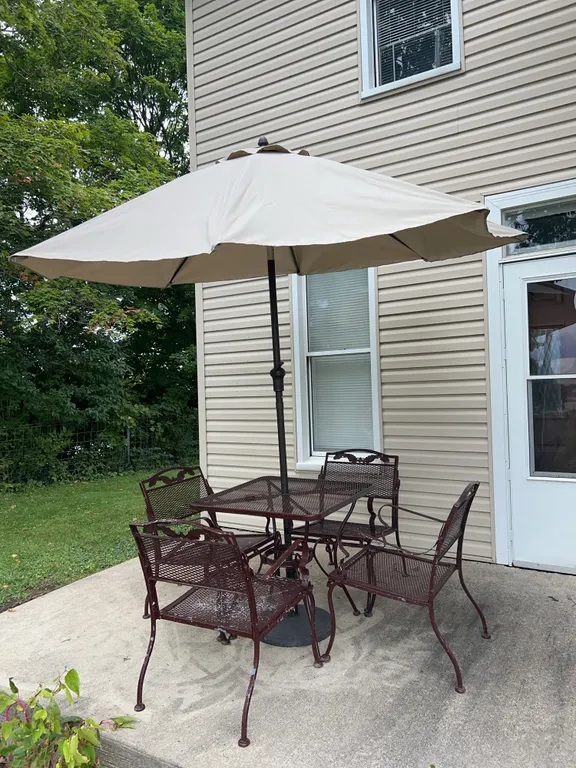Patio Set with Umbrella