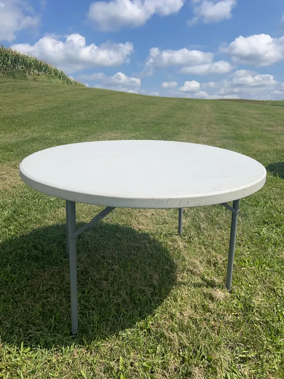 Round Folding Table
