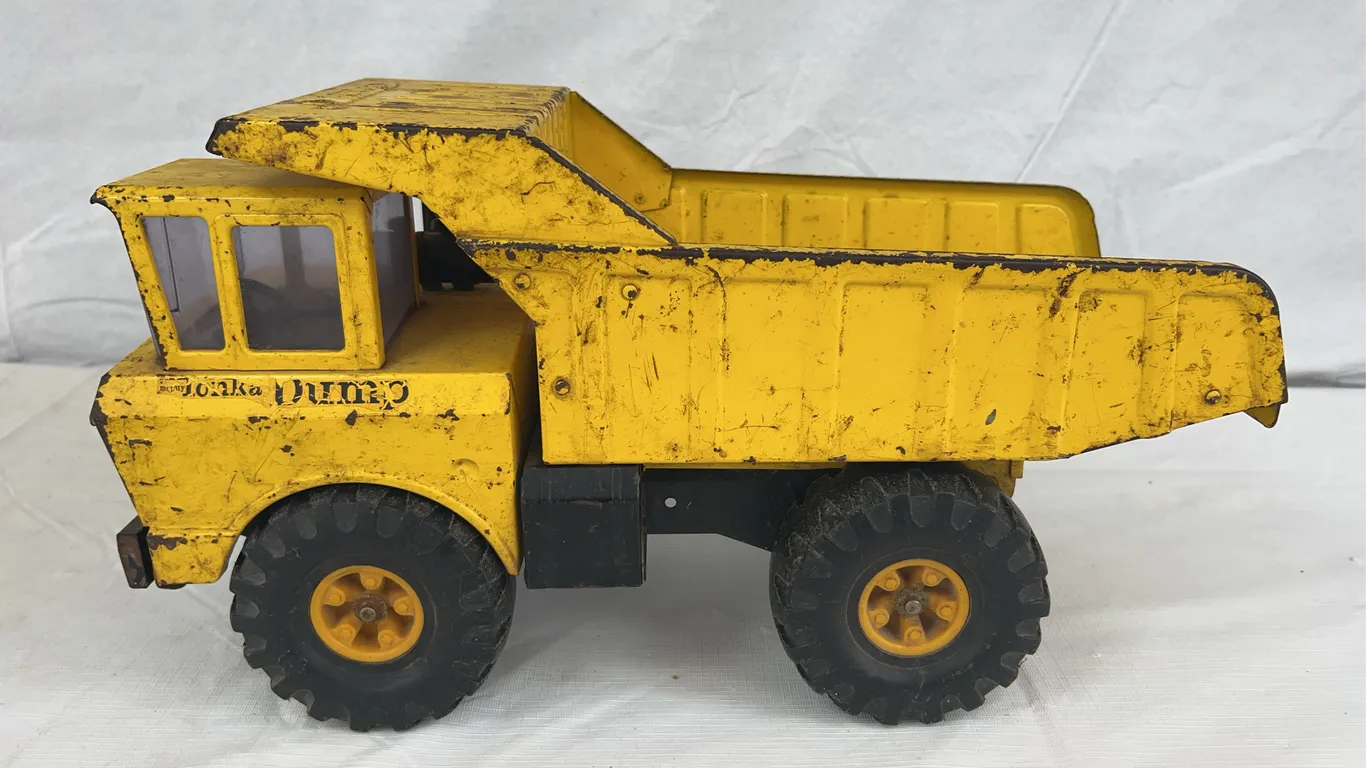 Tonka Pressed Steel Dump Truck