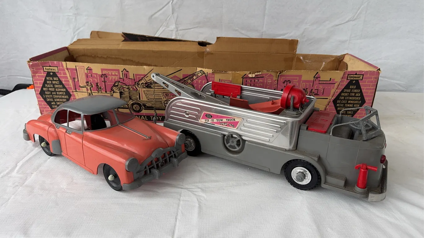 Ideal Fix-It Tow Truck
