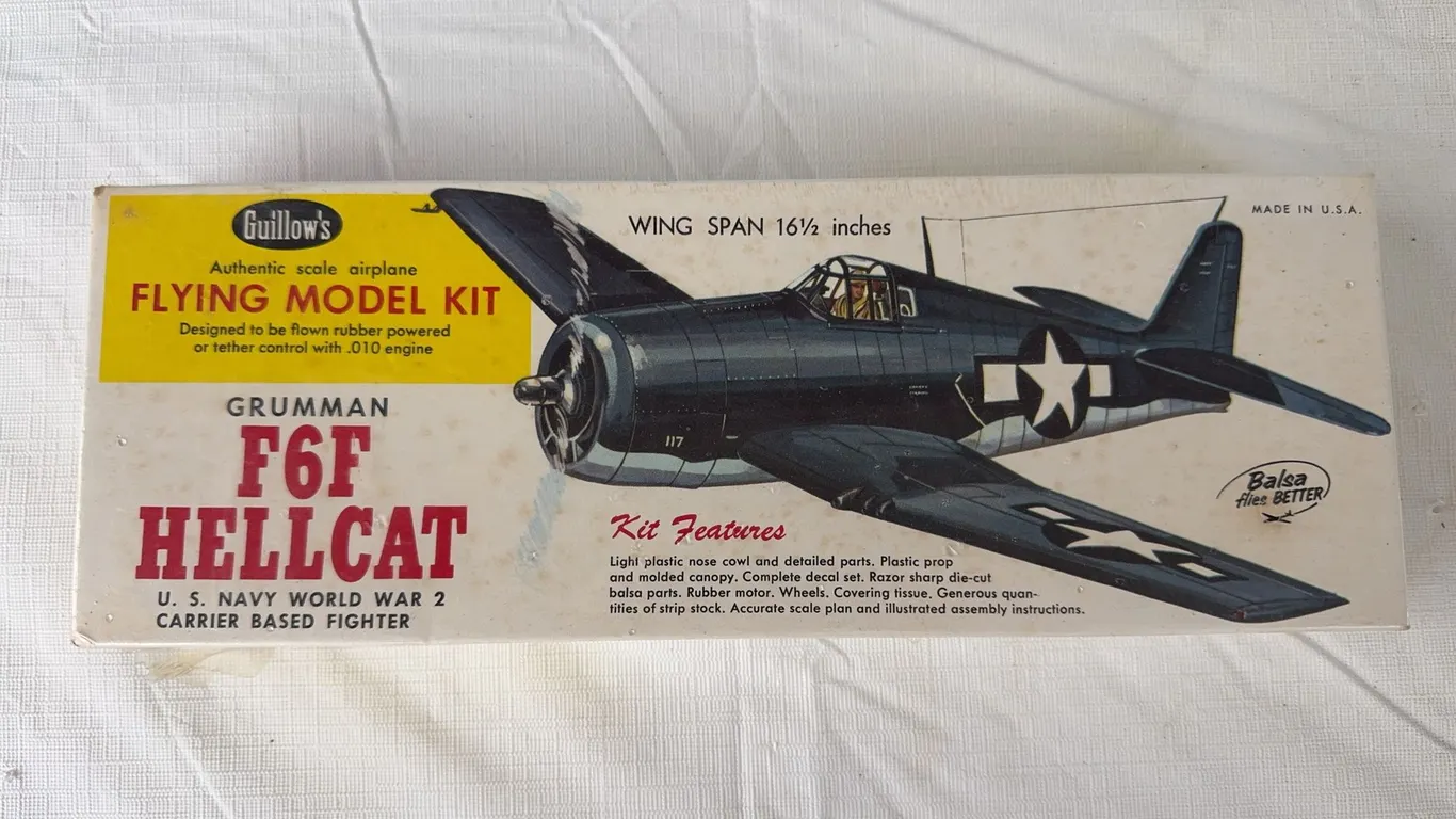 Guillow’s Flying Model Kit
