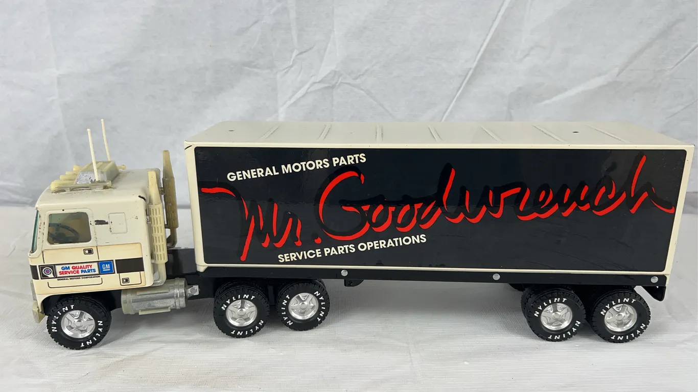 Mr. Goodwrench Truck & Trailer