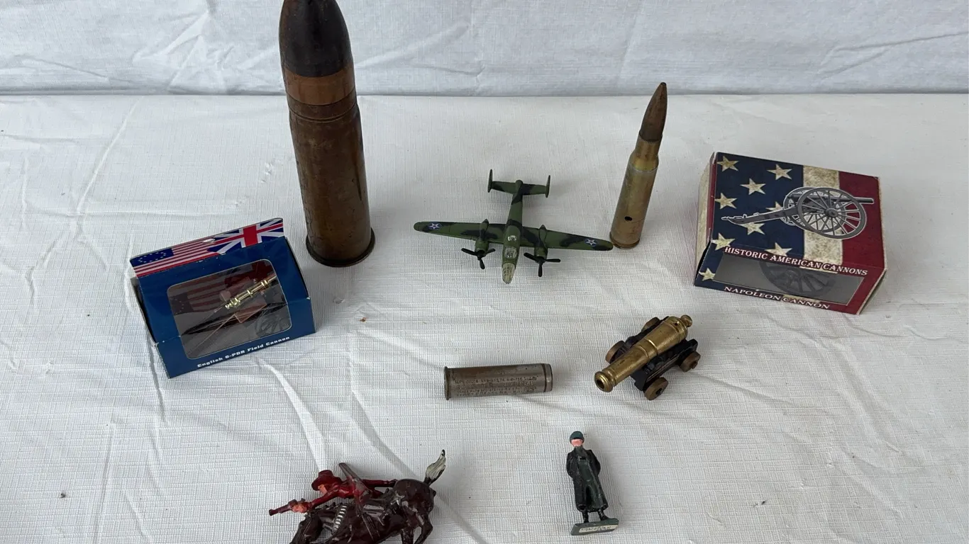Military Collectibles