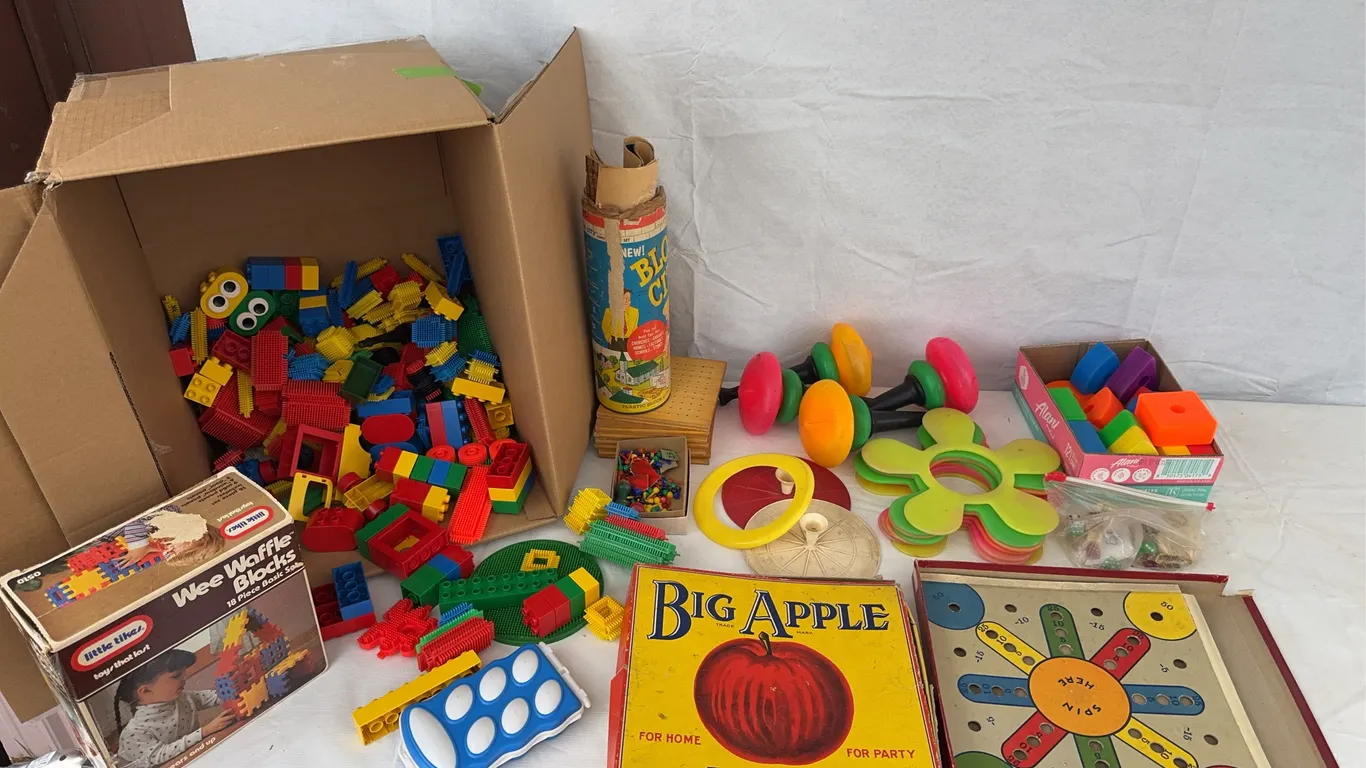 Plastic Building Blocks