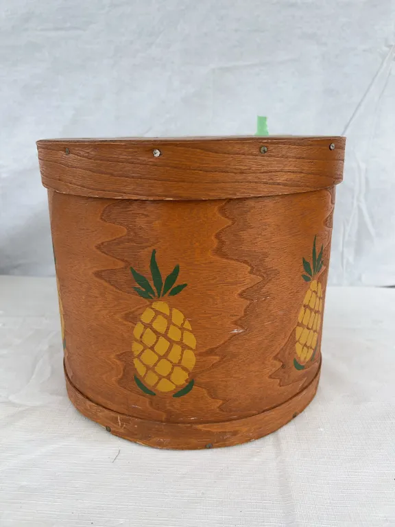Round Wood Box