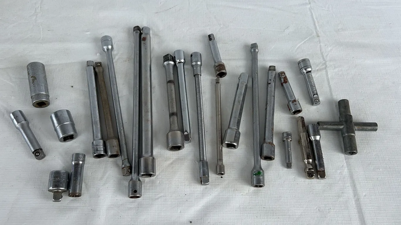 Extensions & Sockets