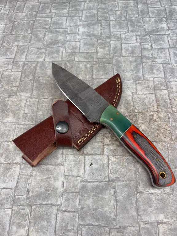 Handmade Damascus Steel Knife with Leather Sheath