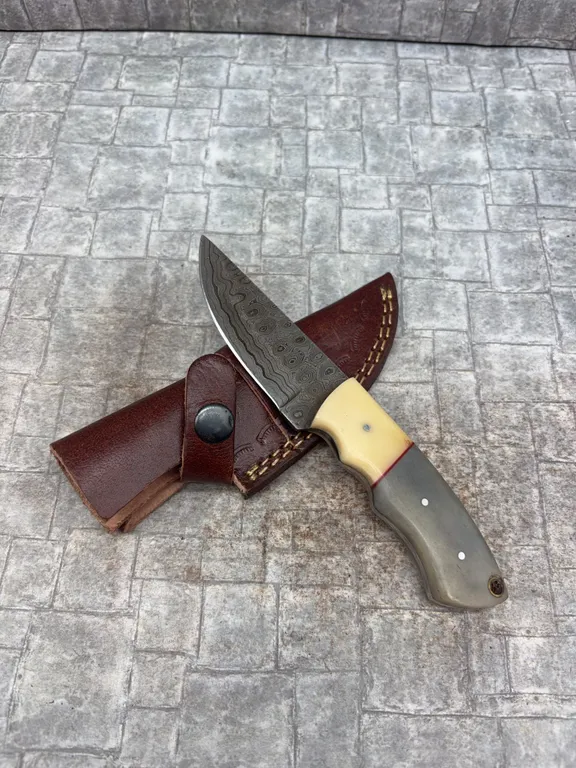Handmade Damascus Steel Knife with Leather Sheath
