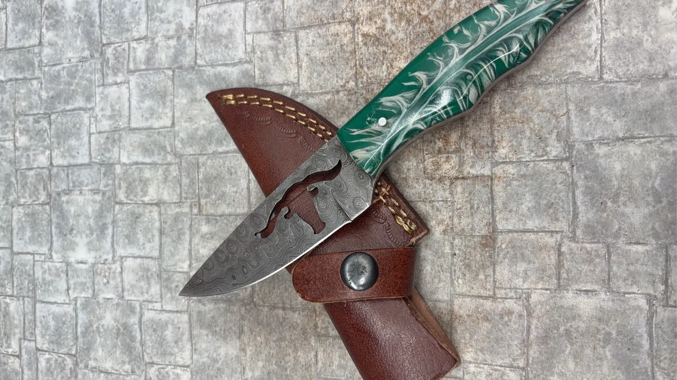 Handmade Damascus Steel Knife with Leather Sheath