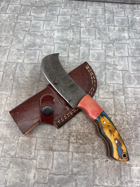 Handmade Damascus Steel Knife with Leather Sheath