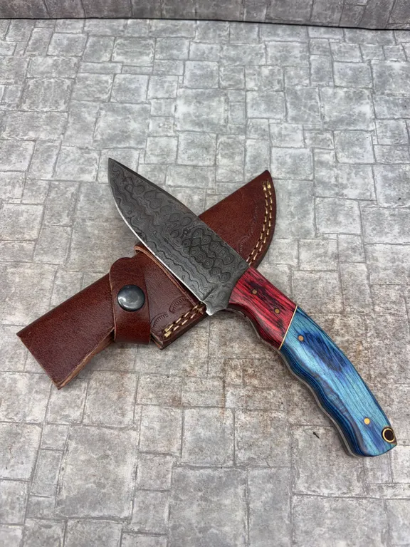 Handmade Damascus Steel Knife with Leather Sheath