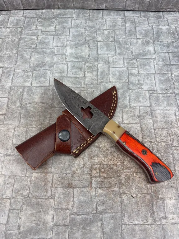 Handmade Damascus Steel Knife with Leather Sheath
