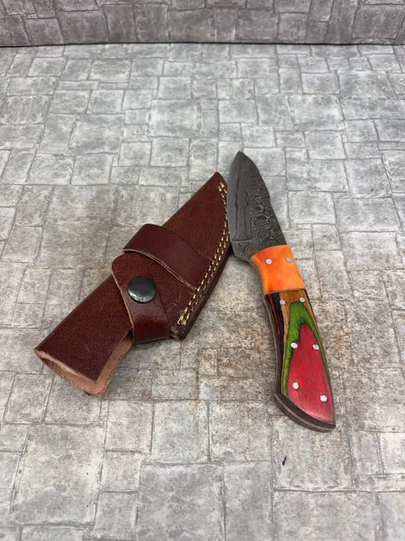 Handmade Damascus Steel Knife with Leather Sheath