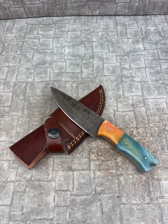 Handmade Damascus Steel Knife with Leather Sheath