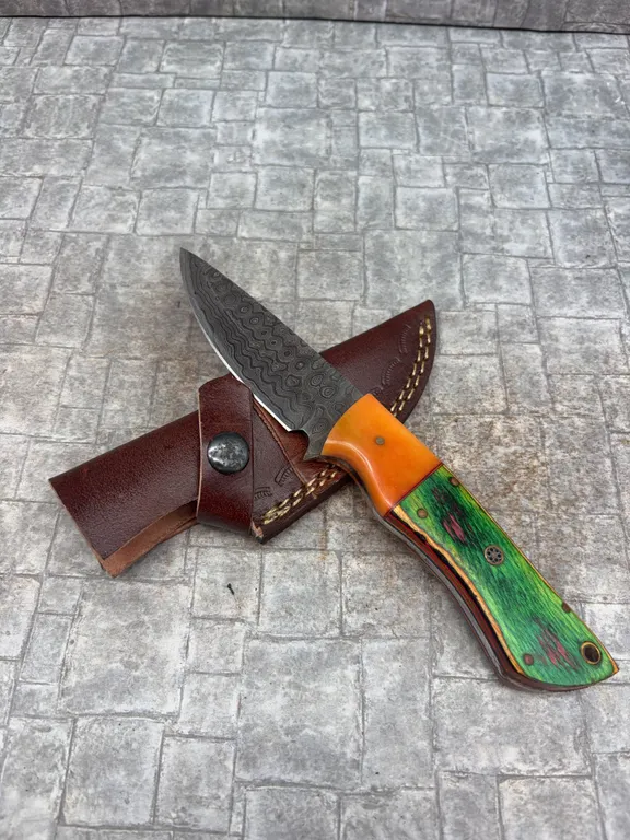 Handmade Damascus Steel Knife with Leather Sheath