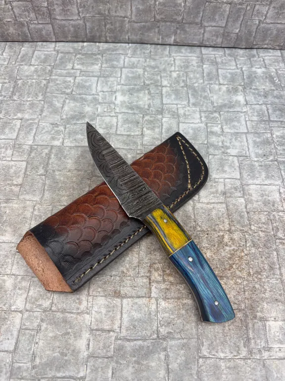 Handmade Damascus Steel Knife with Leather Sheath