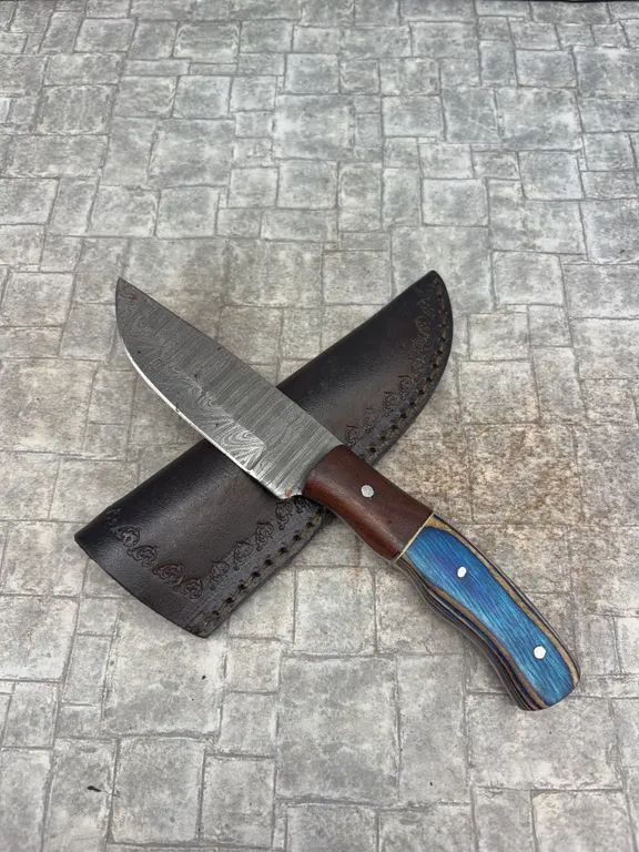 Handmade Damascus Steel Knife with Leather Sheath