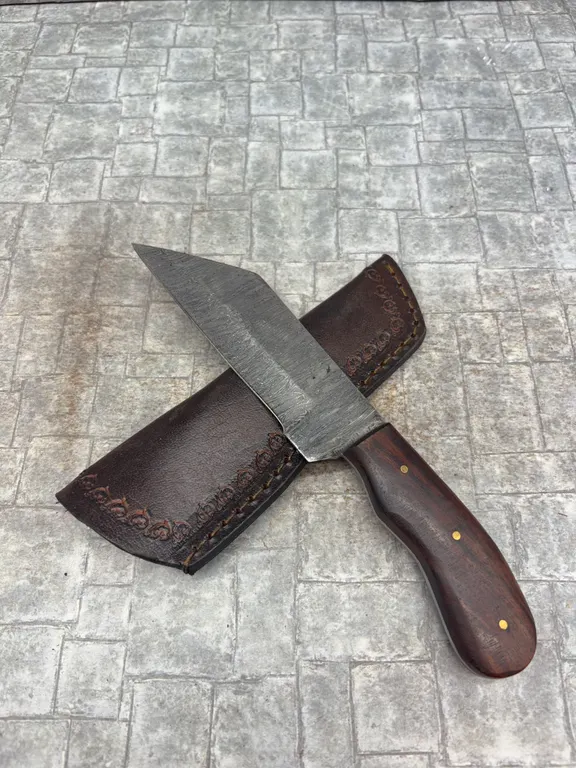 Handmade Damascus Steel Knife with Leather Sheath