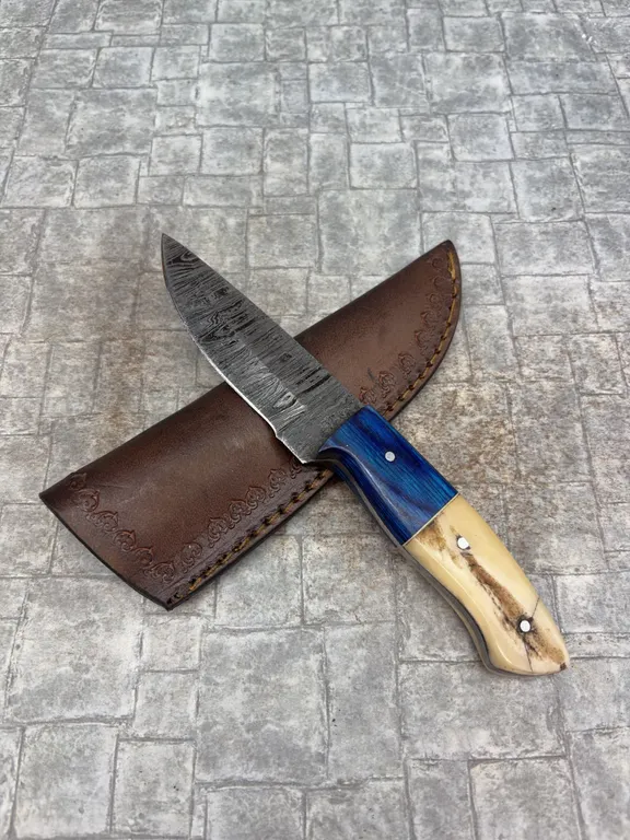 Handmade Damascus Steel Knife with Leather Sheath
