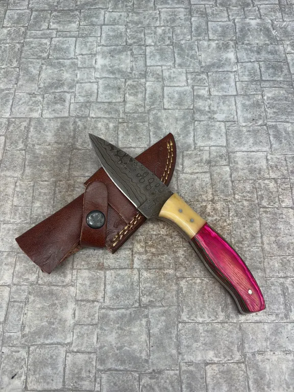 Handmade Damascus Steel Knife with Leather Sheath