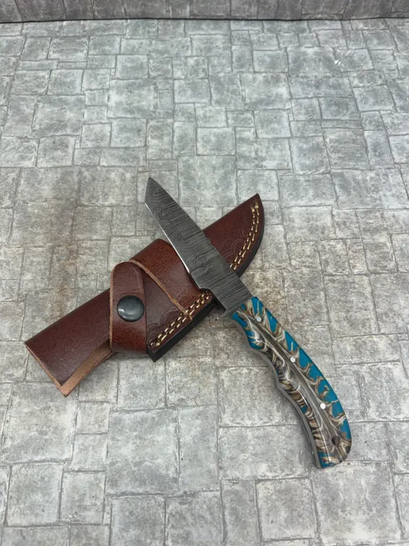 Handmade Damascus Steel Knife with Leather Sheath